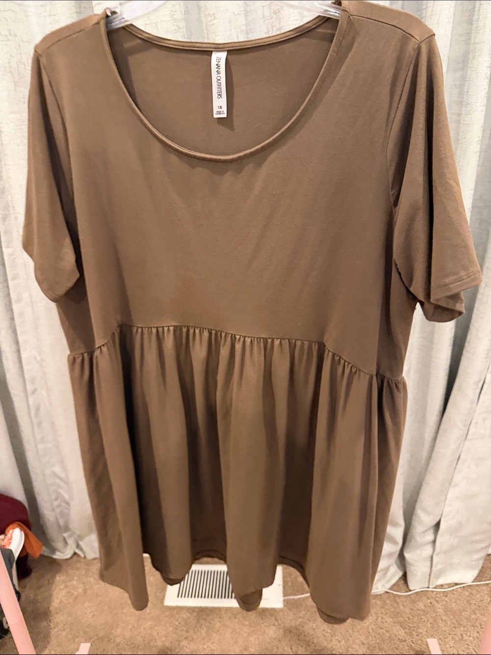 Women's Short Sleeve Peplum Tunic - brown